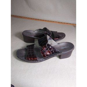 Clarks 82077 Brown Croc Print Sandals Size 9.5